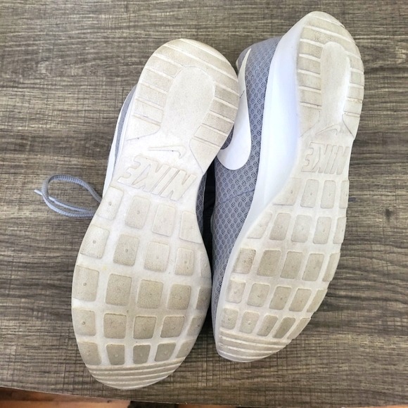 Nike Sneakers - Picture 5 of 5